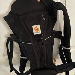 Ergobaby Classic Black Carrier